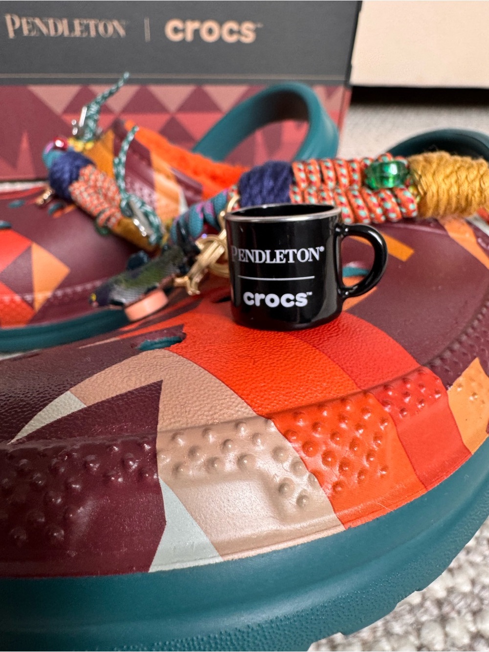 Limited Edition Crocs x Pendleton Classic Lined Clogs Brown & Orange NWT - Picture 3 of 7